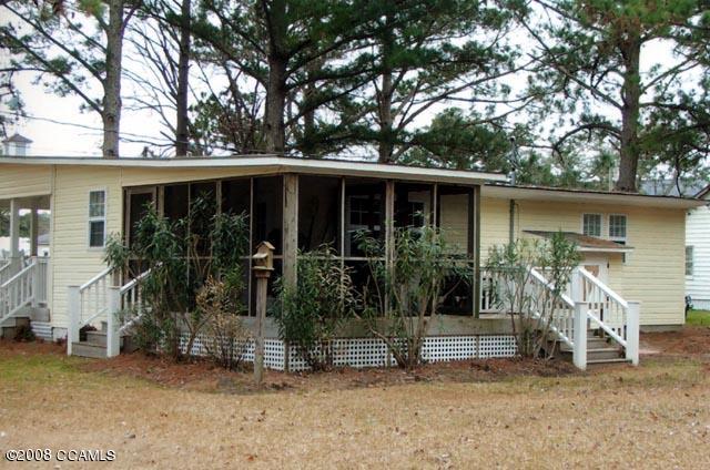258 Horseshoe Road Davis, NC 28524 - Photo 3 of 13 rear