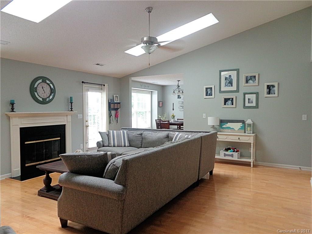 56 Rolling Meadow Road, Unit 185 Fletcher, NC 28732 - Photo 4 of 24 Gallery Image 4