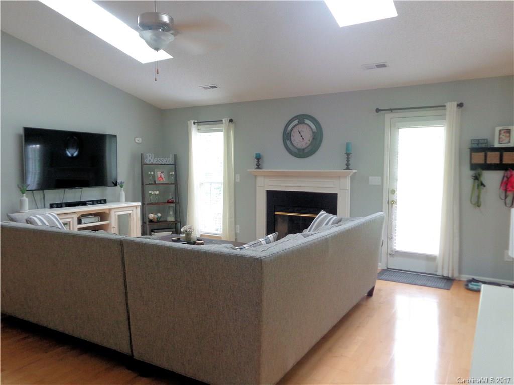56 Rolling Meadow Road, Unit 185 Fletcher, NC 28732 - Photo 5 of 24 Gallery Image 5