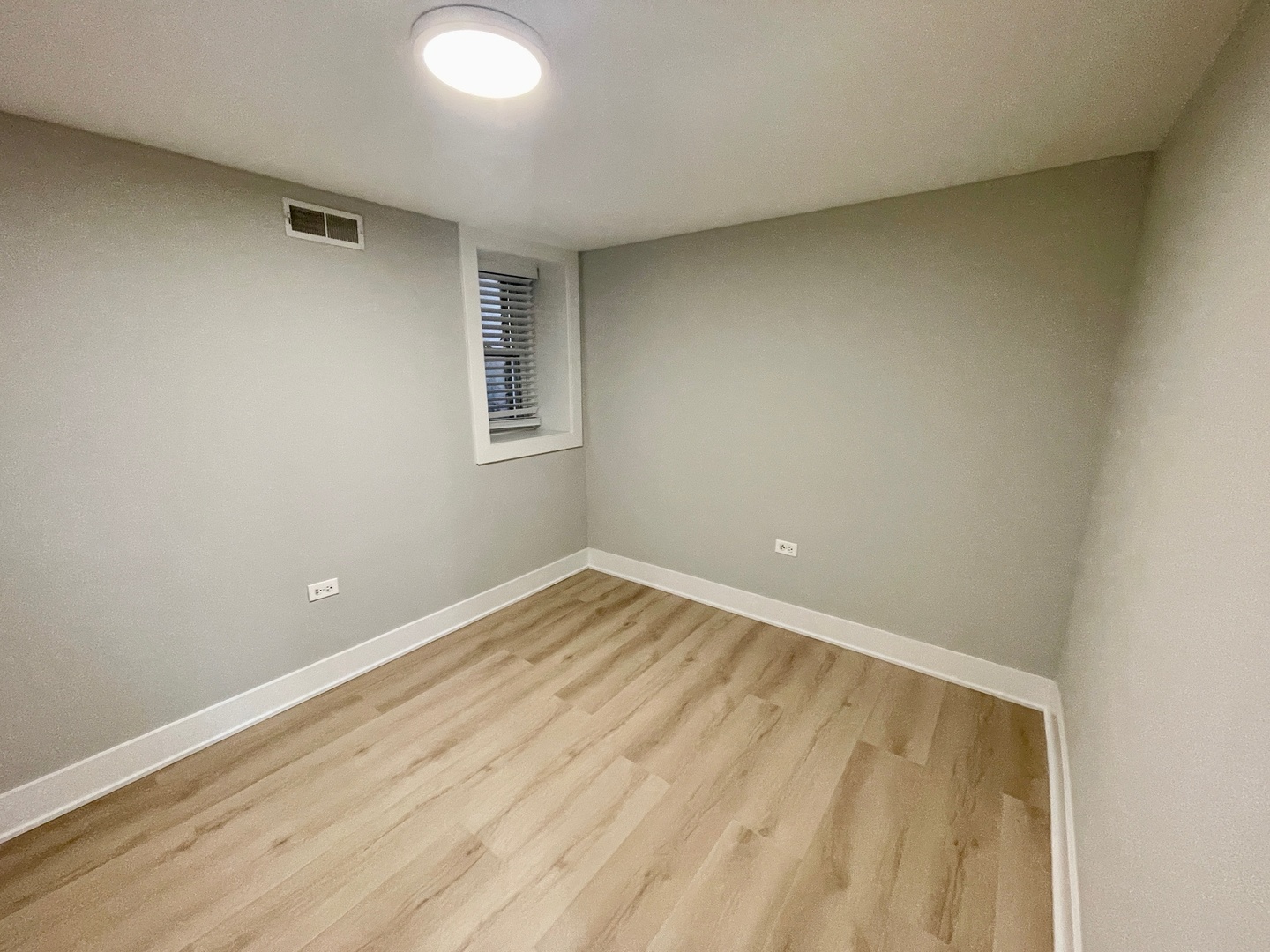 2239 West 19th Street, Unit G Chicago, IL 60608 - Photo 11 of 17 a view of an empty room