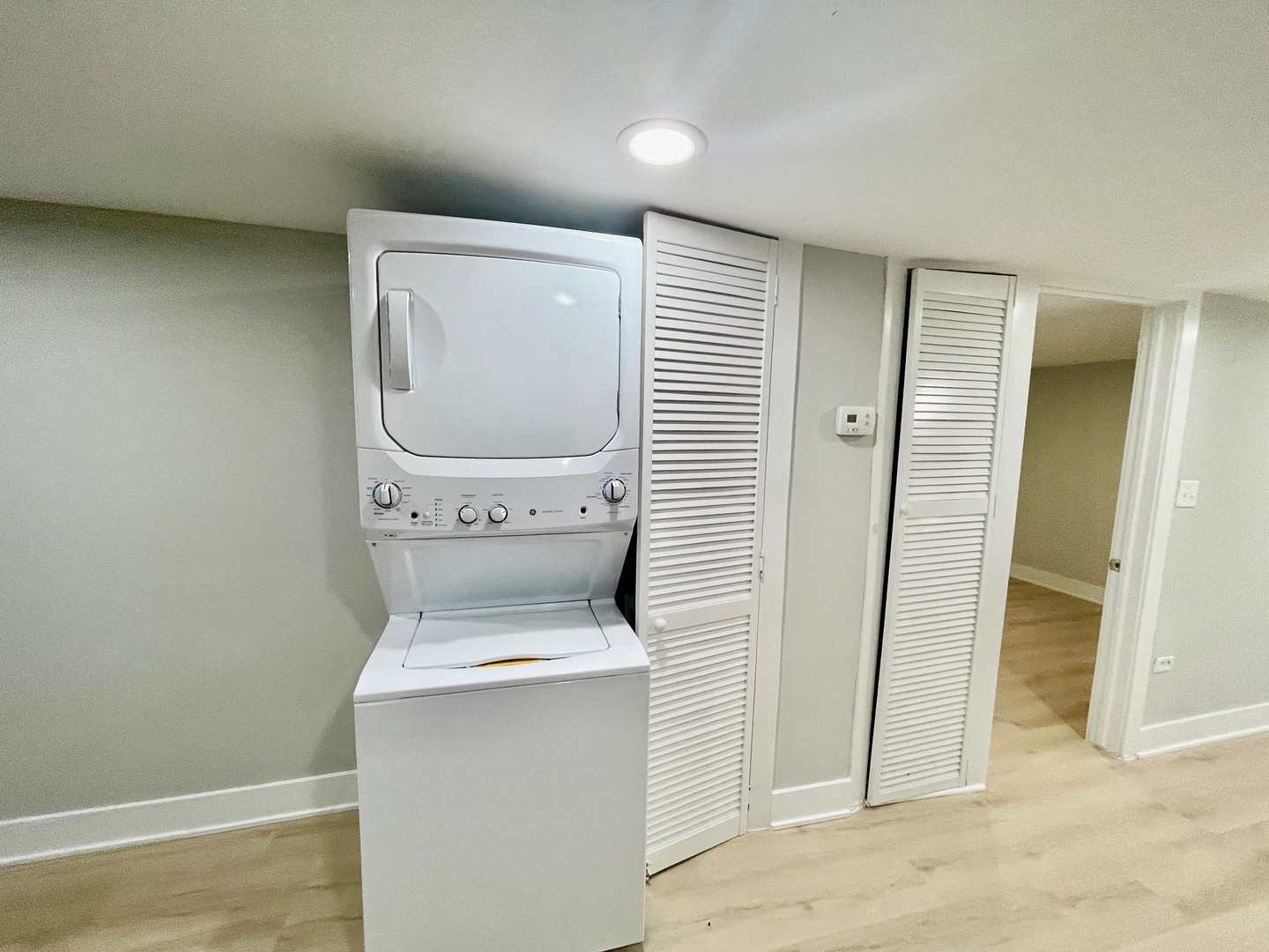 2239 West 19th Street, Unit G Chicago, IL 60608 - Photo 10 of 17 a utility room with dryer and washer
