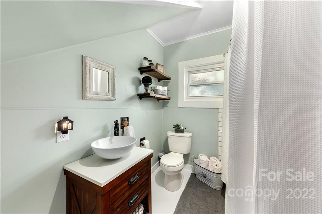 309 Spring Street Canton, NC 28716 - Photo 7 of 22 Gallery Image 7