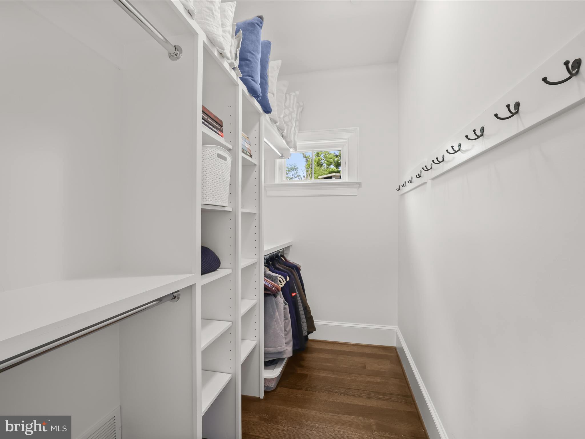 628 Ayrlie Water Road Gibson Island, MD 21056 - Photo 22 of 57 Walk-in closet