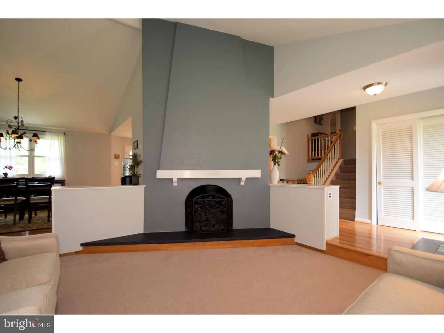 739 Upper Gulph Road Wayne, PA 19087 - Photo 5 of 25