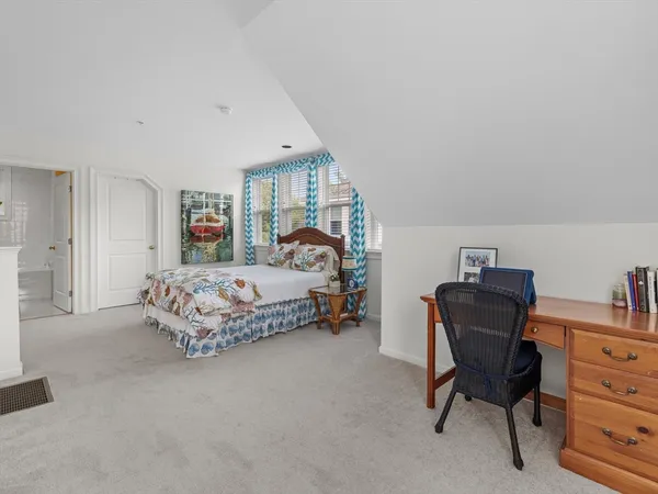 $510,000 | 5 Honora Lane, Unit 5, Bourne, MA 02532