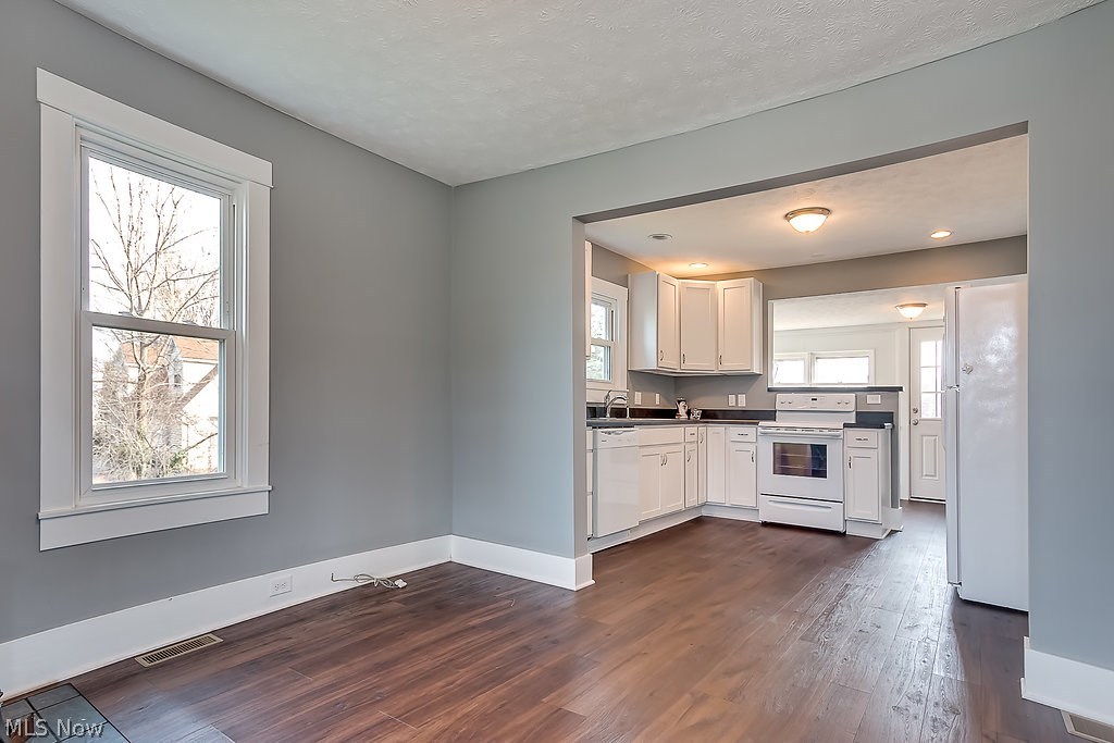 11845 Claridon Troy Road Chardon, OH 44024 - Photo 10 of 30 Gallery Image 10