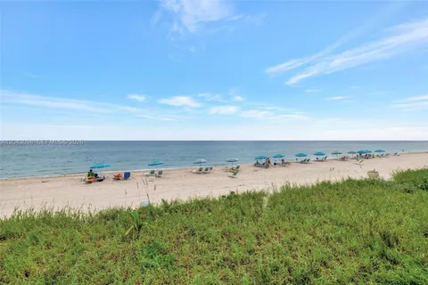 $1,100,000 | 2751 South Ocean Drive, Unit 404N, Hollywood, FL 33019