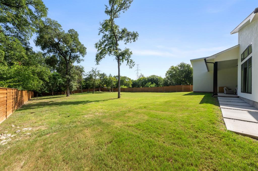 3115 Gibbs Williams Road Dallas, TX 75233 - Photo 20 of 37 a view of a garden with basketball court
