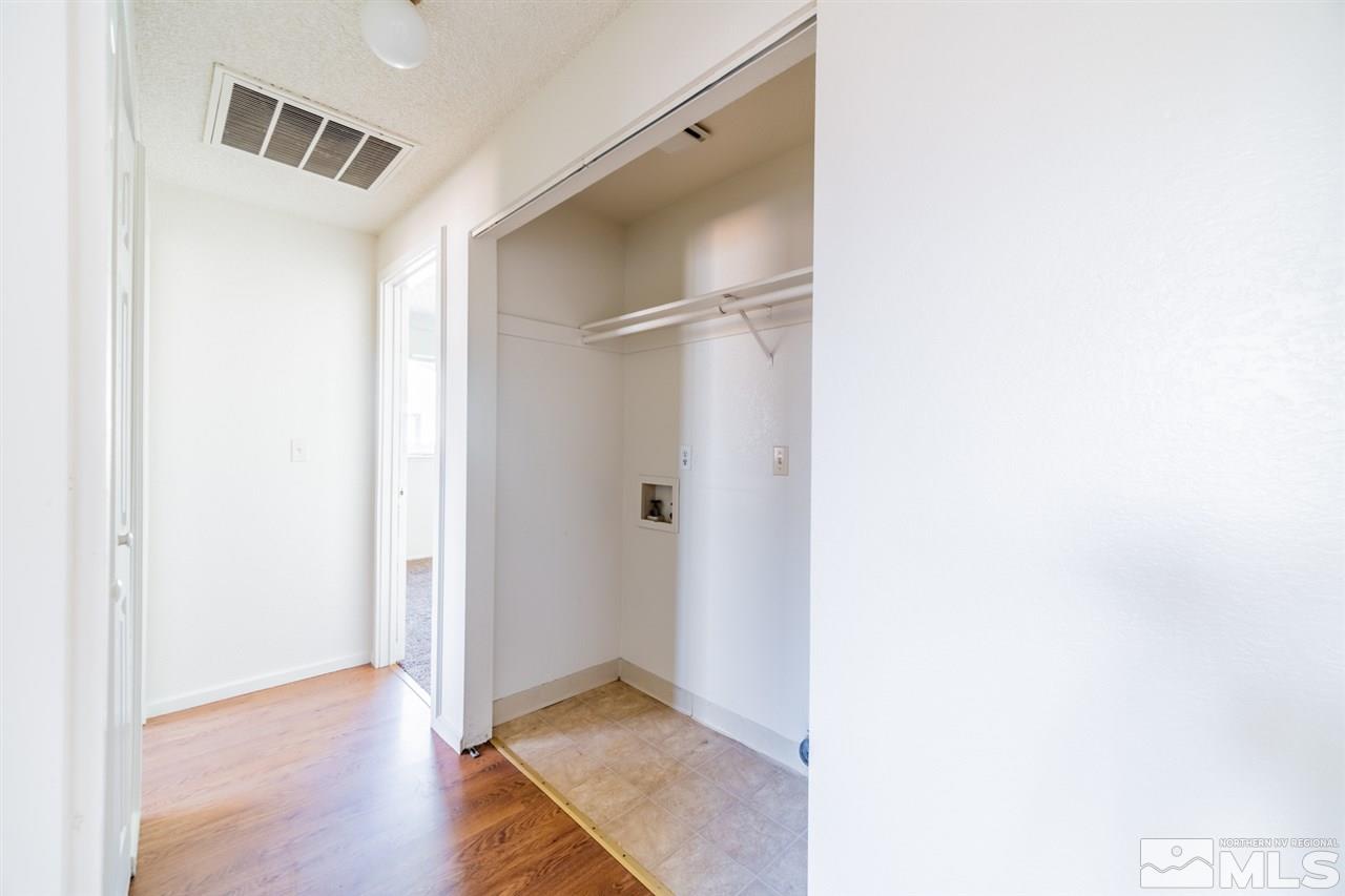 8445 Gipsy Way Reno, NV 89506 - Photo 21 of 40 Photo 21