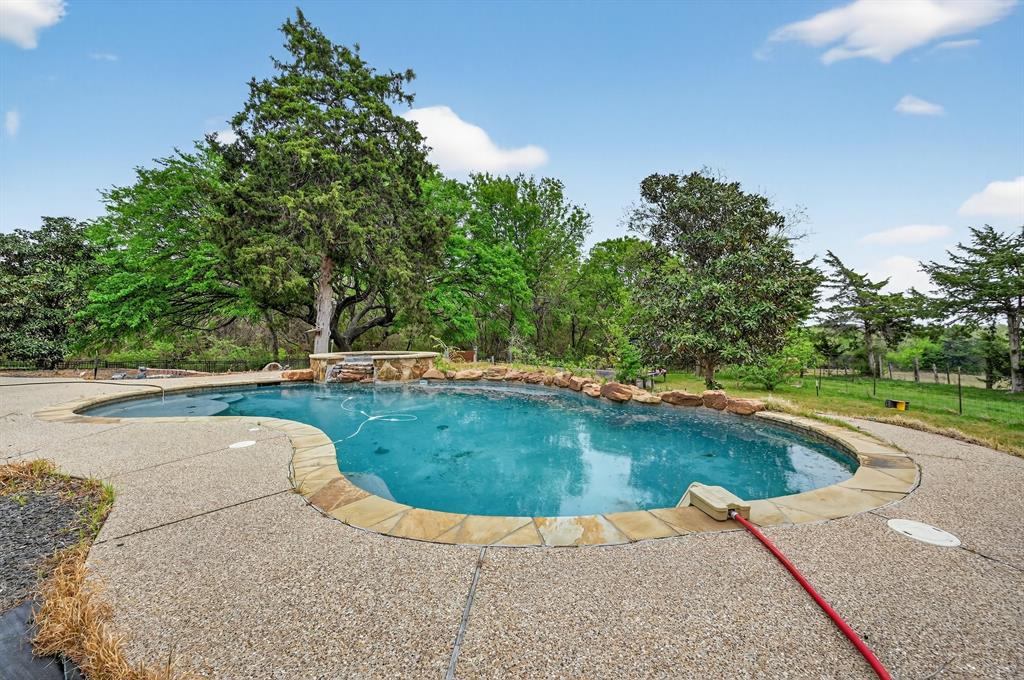 4851 Stout Road Midlothian, TX 76065 - Photo 29 of 37