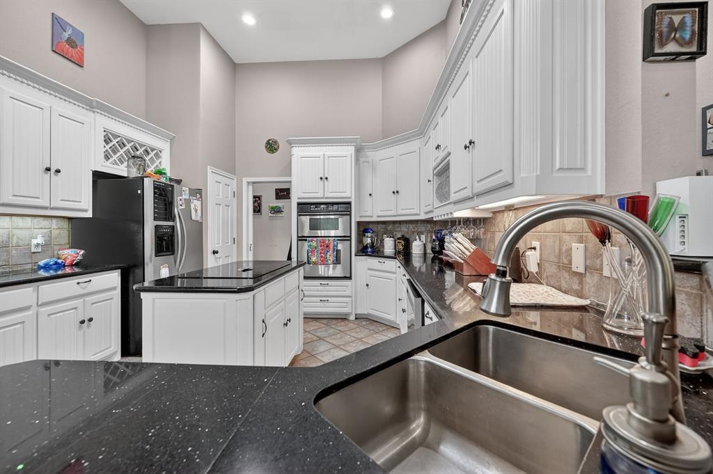 4851 Stout Road Midlothian, TX 76065 - Photo 7 of 37