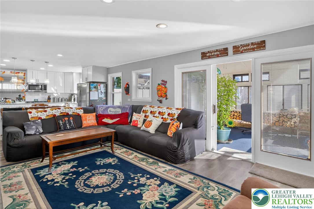 58 East Lafayette Place Wilkes Barre, PA 18702 - Photo 19 of 64