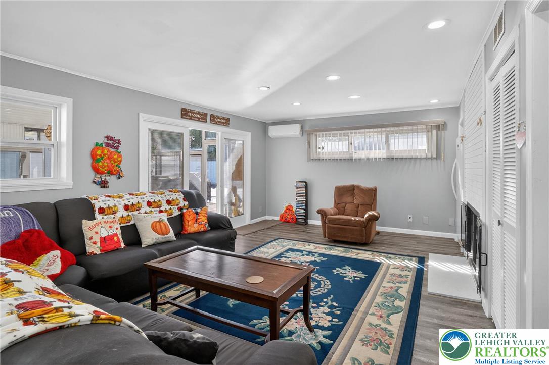 58 East Lafayette Place Wilkes Barre, PA 18702 - Photo 20 of 64