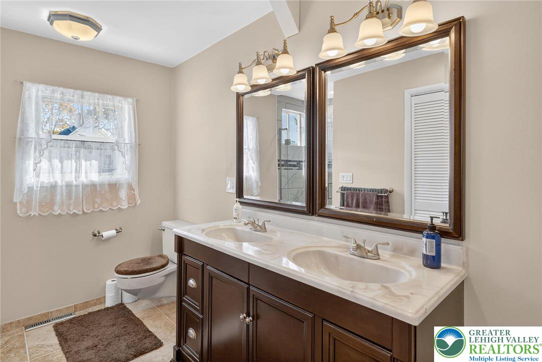 58 East Lafayette Place Wilkes Barre, PA 18702 - Photo 27 of 64