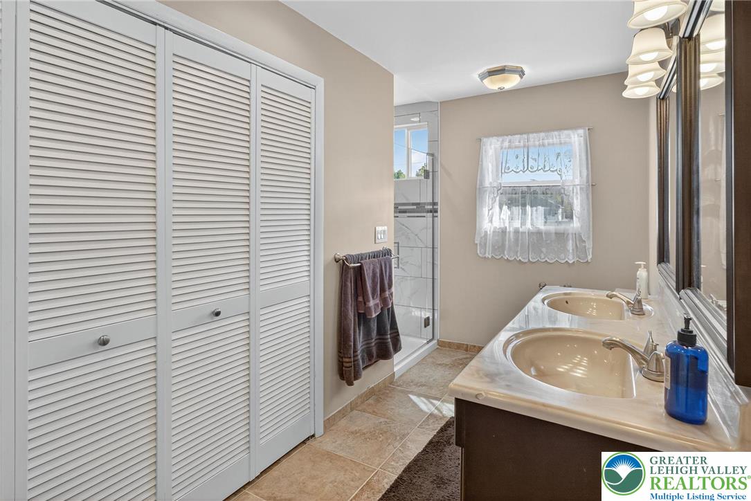 58 East Lafayette Place Wilkes Barre, PA 18702 - Photo 28 of 64