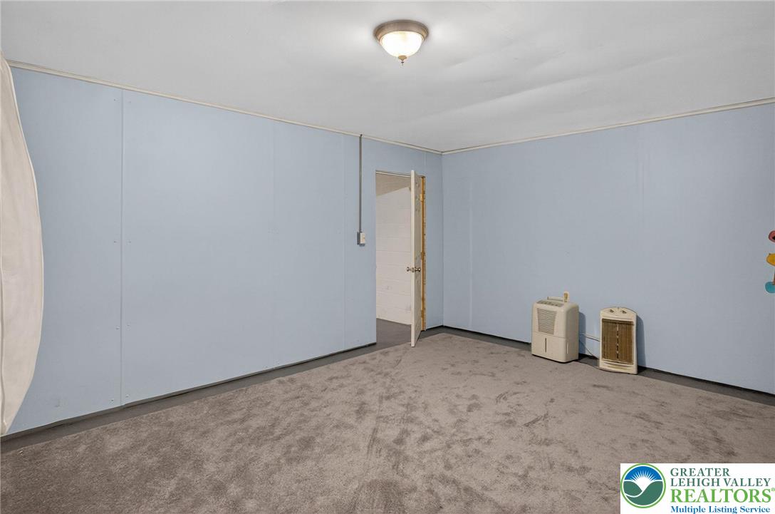 58 East Lafayette Place Wilkes Barre, PA 18702 - Photo 46 of 64