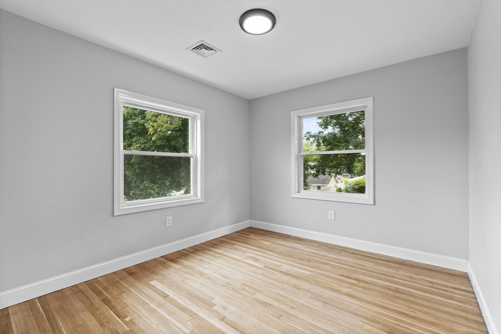 48 Lansing Road Lynn, MA 01904 - Photo 21 of 42 Gallery Image 21