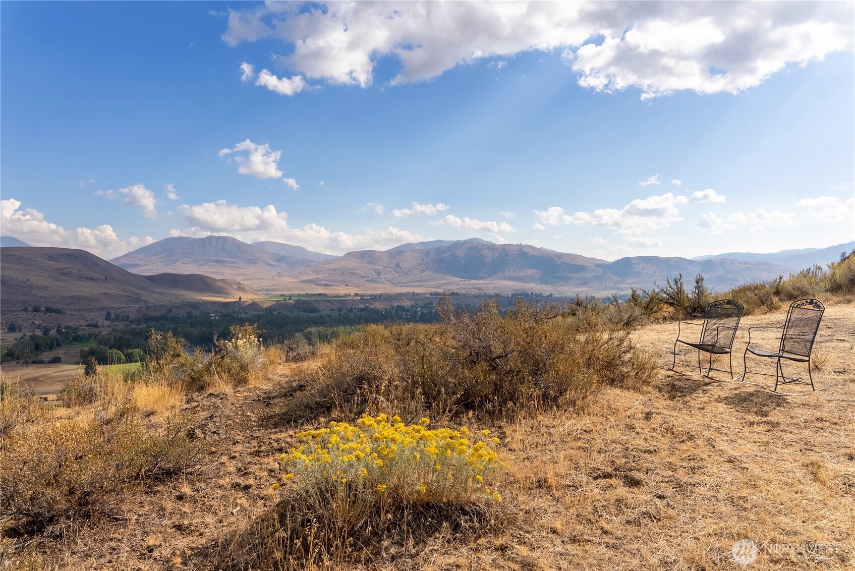 803 D Twisp Carlton Road Twisp, WA 98856 - Photo 2 of 16 a view of lake with mountain