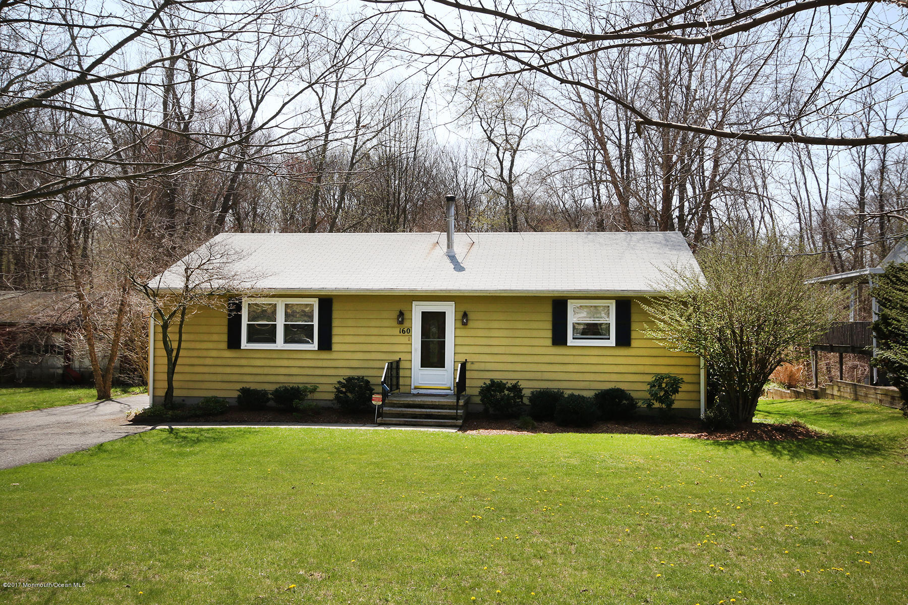 160 Pond Road Freehold, NJ 07728 - Photo 1 of 23 OE1A8800