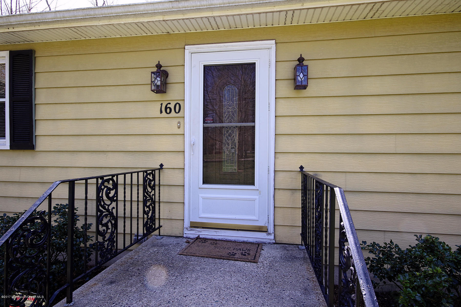 160 Pond Road Freehold, NJ 07728 - Photo 2 of 23 OE1A8795