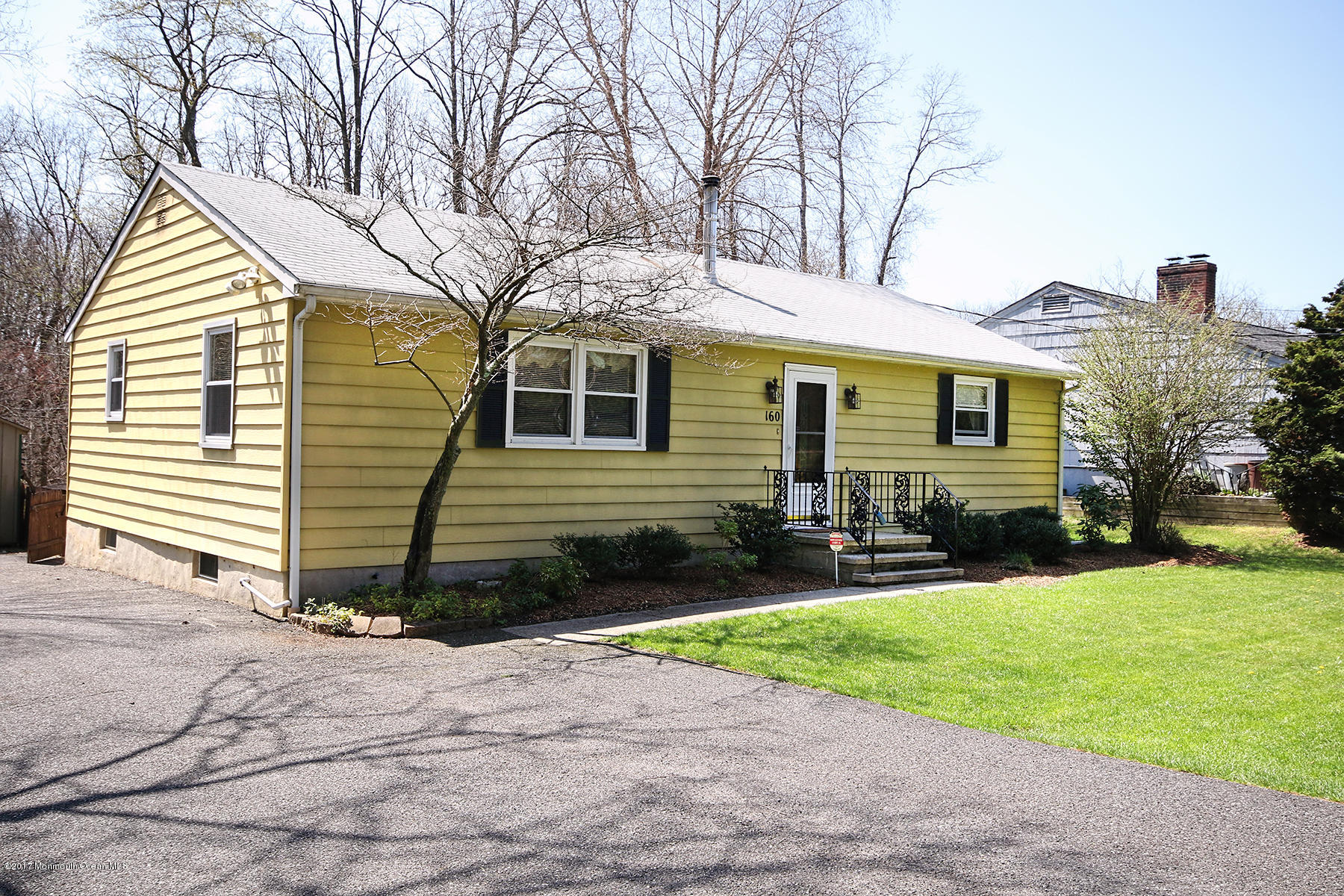 160 Pond Road Freehold, NJ 07728 - Photo 3 of 23 OE1A8796