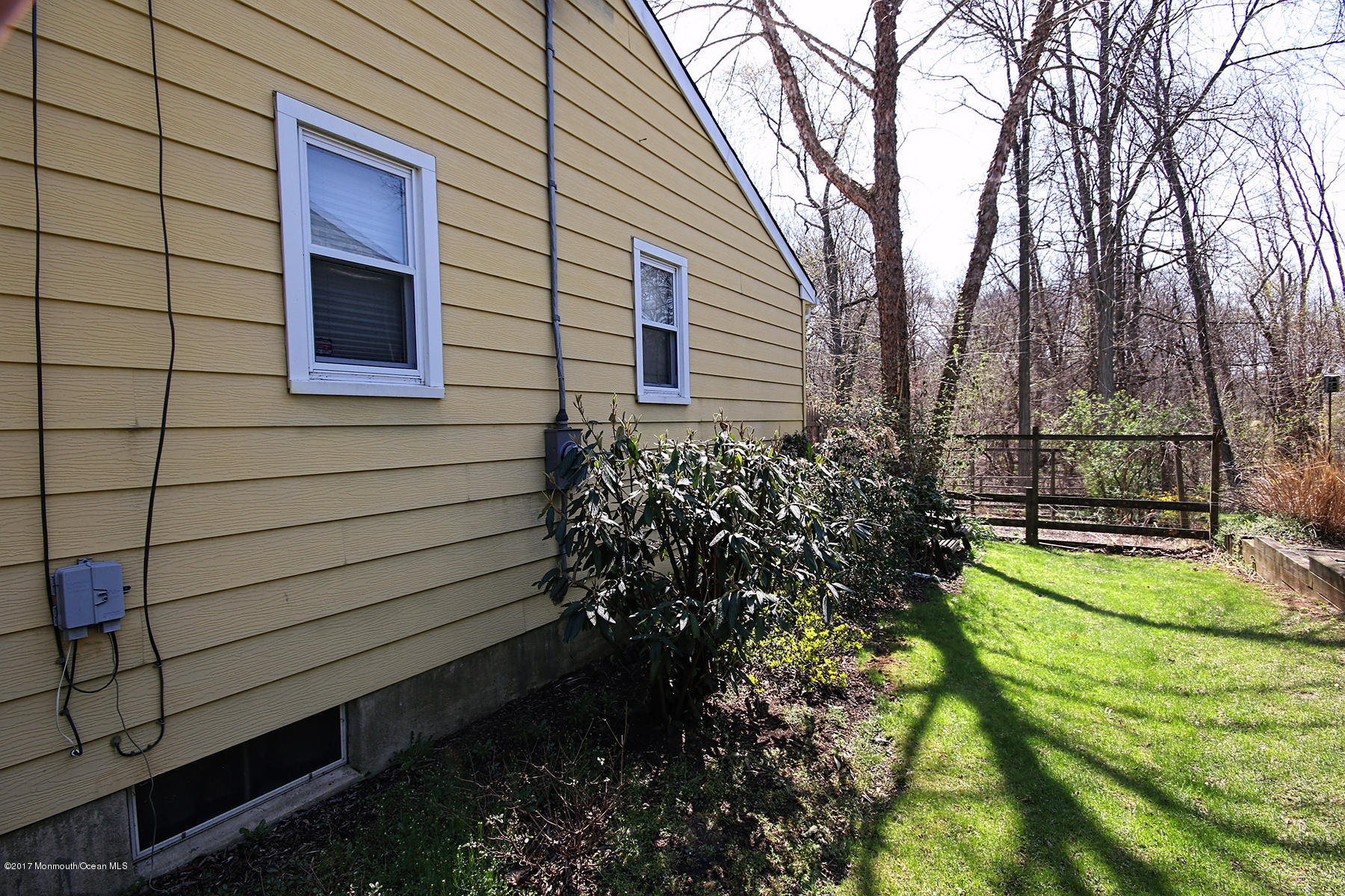 160 Pond Road Freehold, NJ 07728 - Photo 5 of 23 OE1A8794