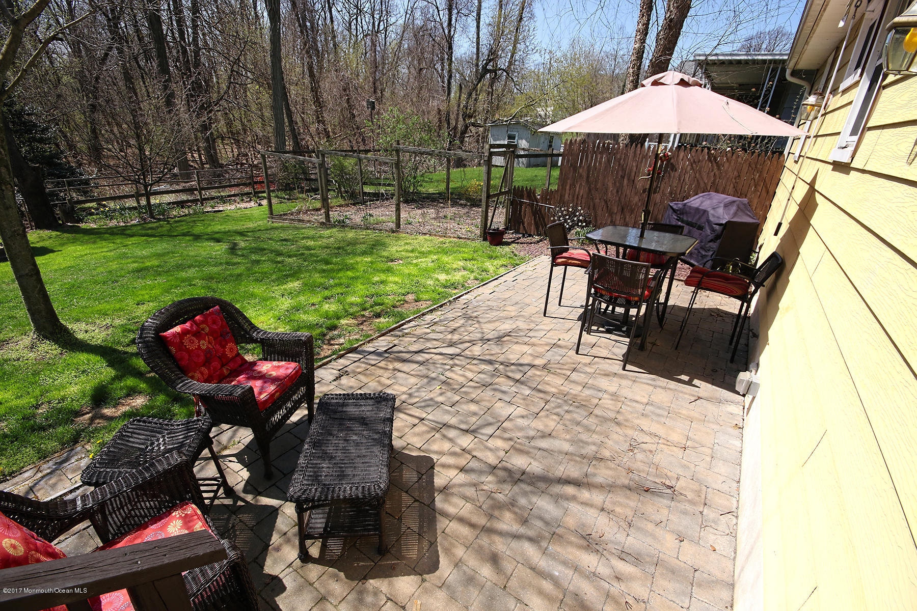 160 Pond Road Freehold, NJ 07728 - Photo 7 of 23 OE1A8803