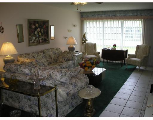 18761 Garbo Terrace, Unit 5 Boca Raton, FL 33496 - Photo 2 of 16 Living Room