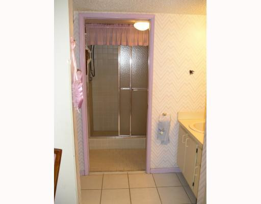 18761 Garbo Terrace, Unit 5 Boca Raton, FL 33496 - Photo 8 of 16 Master Bath/Spa