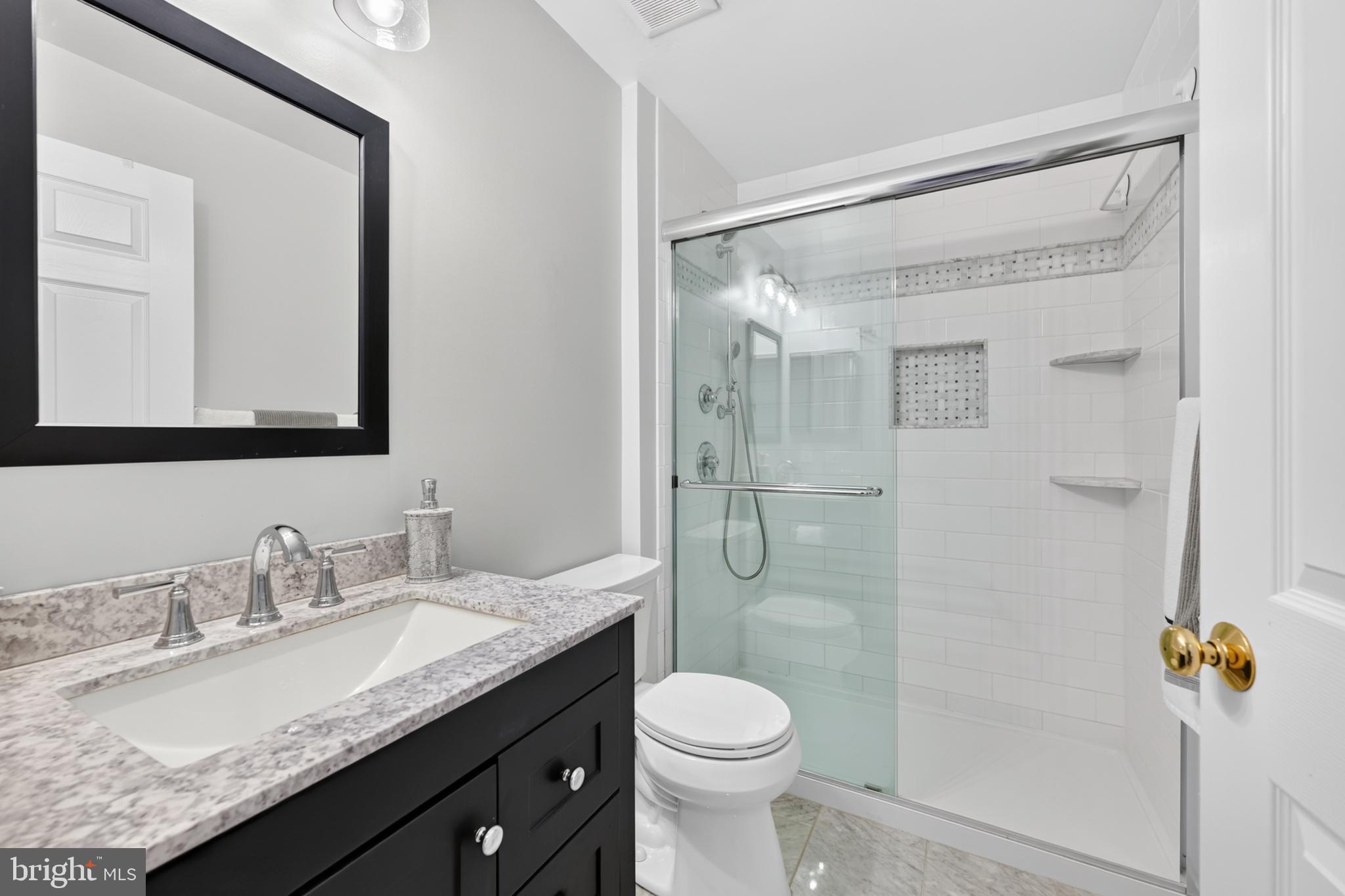 16 Amesbury Road Levittown, PA 19054 - Photo 30 of 57