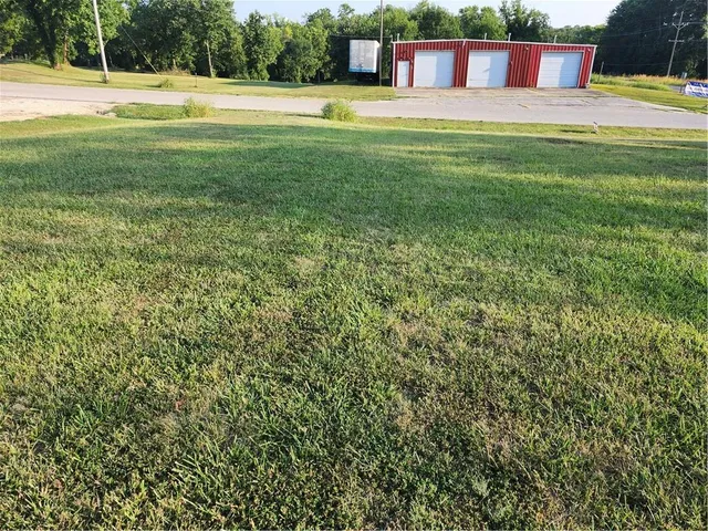 $15,000 | 0 East Market Street, Centerville, KS 66014