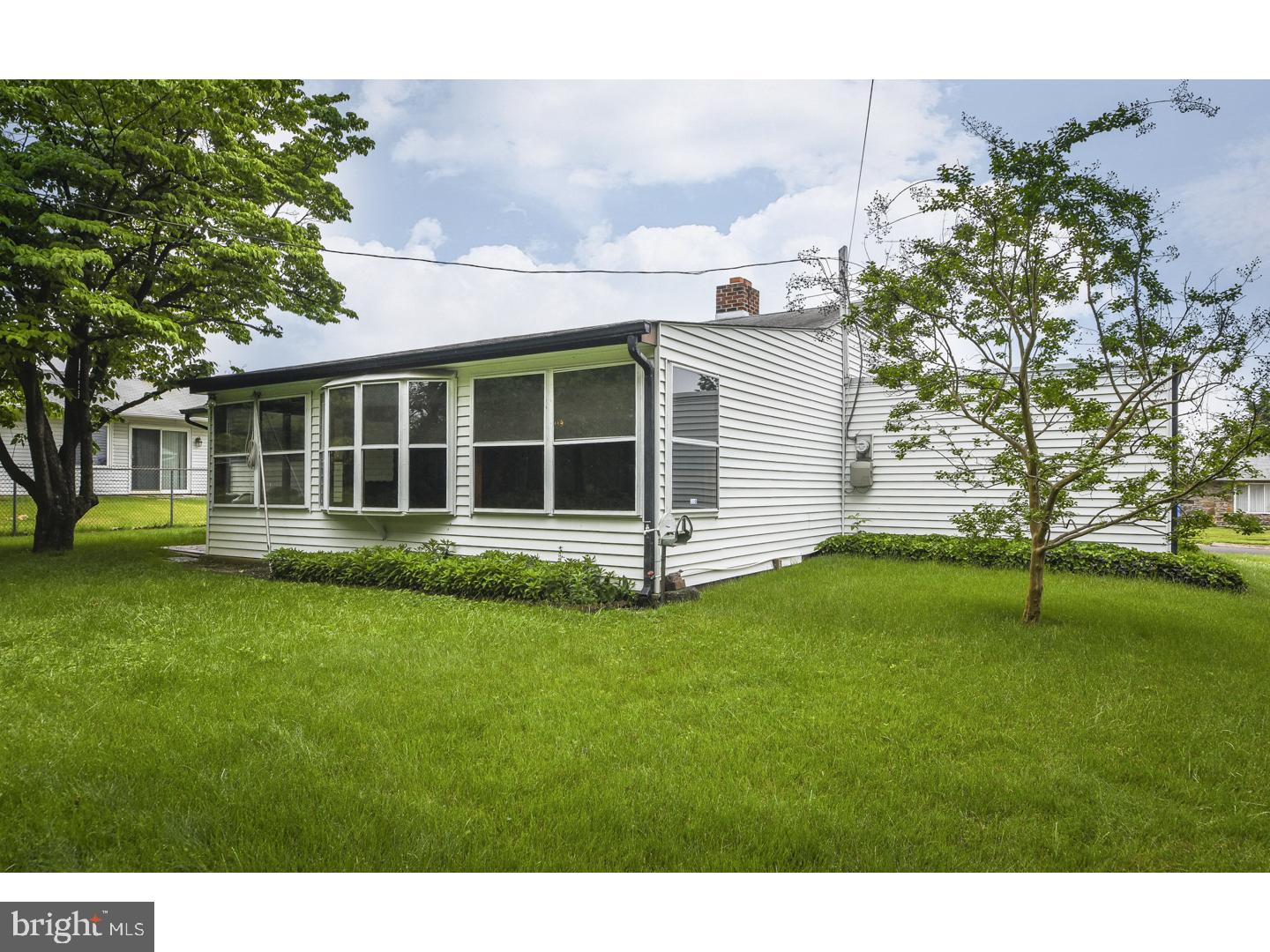 73 Border Rock Road Levittown, PA 19057 - Photo 14 of 15 Gallery Image 14