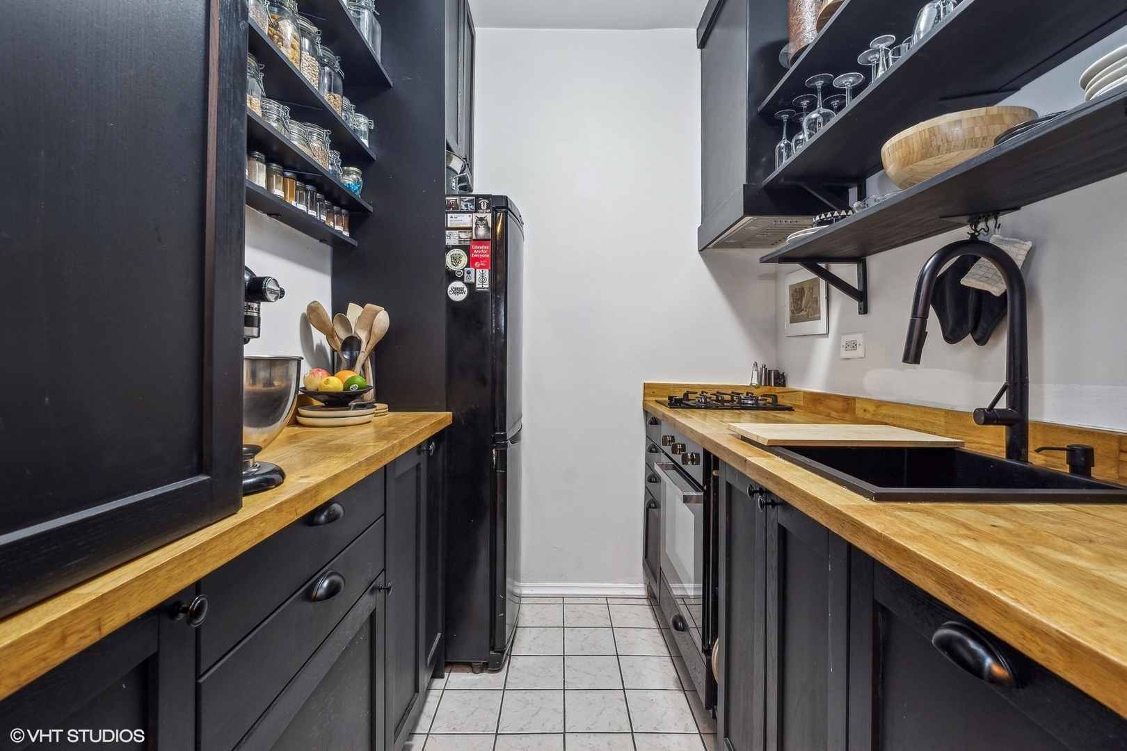 6101 North Sheridan Road, Unit 7B Chicago, IL 60660 - Photo 6 of 12