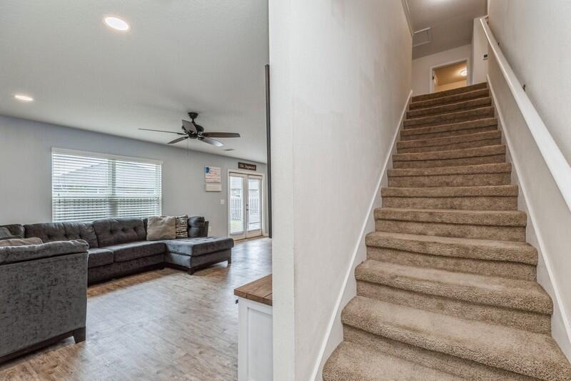 731 Widgeon Way Crestview, FL 32539 - Photo 15 of 39 15_731WidgeonWay_2028_FlexMLS800x600_800