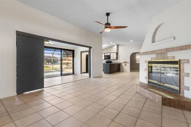 $525,000 | 5 Clearview Court North, Palm Coast, FL 32137