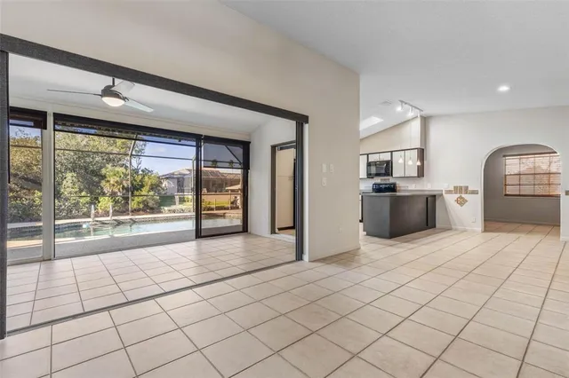 $525,000 | 5 Clearview Court North, Palm Coast, FL 32137