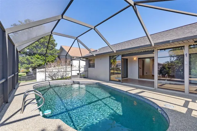 $525,000 | 5 Clearview Court North, Palm Coast, FL 32137