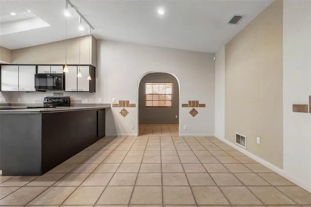 $525,000 | 5 Clearview Court North, Palm Coast, FL 32137