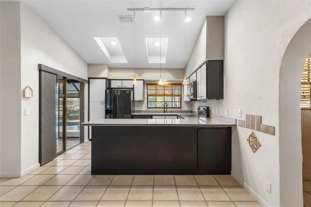 $525,000 | 5 Clearview Court North, Palm Coast, FL 32137