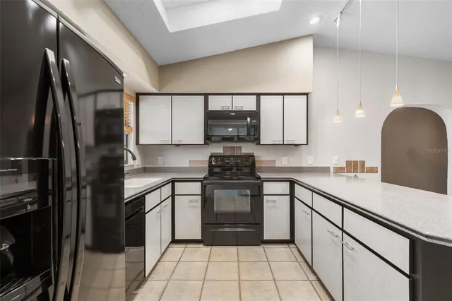 $525,000 | 5 Clearview Court North, Palm Coast, FL 32137