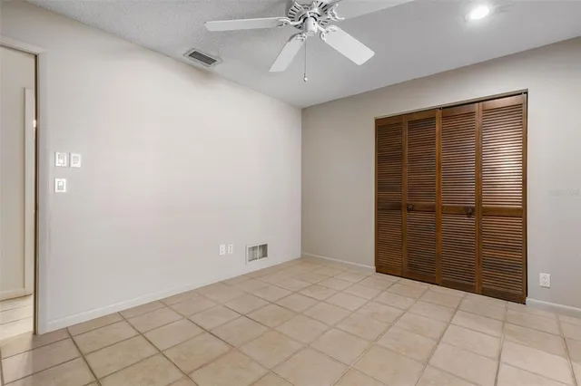 $525,000 | 5 Clearview Court North, Palm Coast, FL 32137