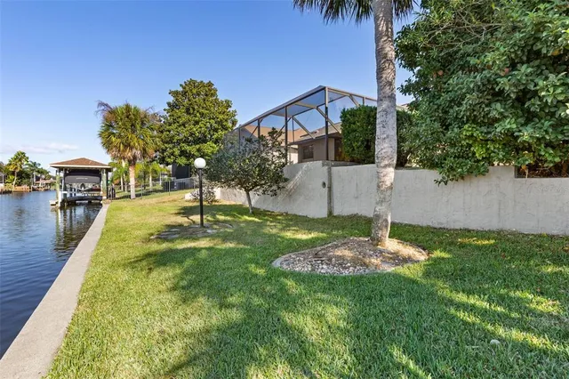 $525,000 | 5 Clearview Court North, Palm Coast, FL 32137