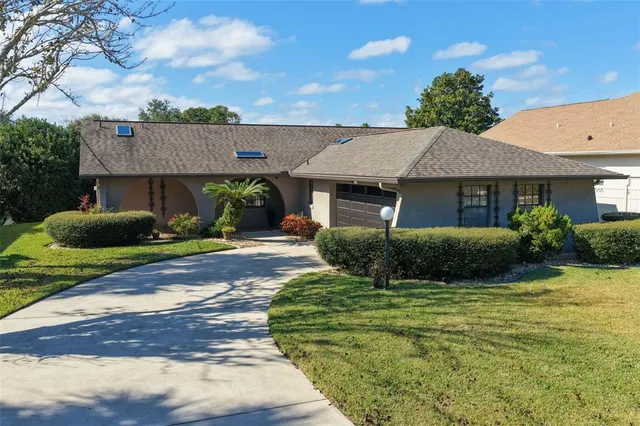 $525,000 | 5 Clearview Court North, Palm Coast, FL 32137