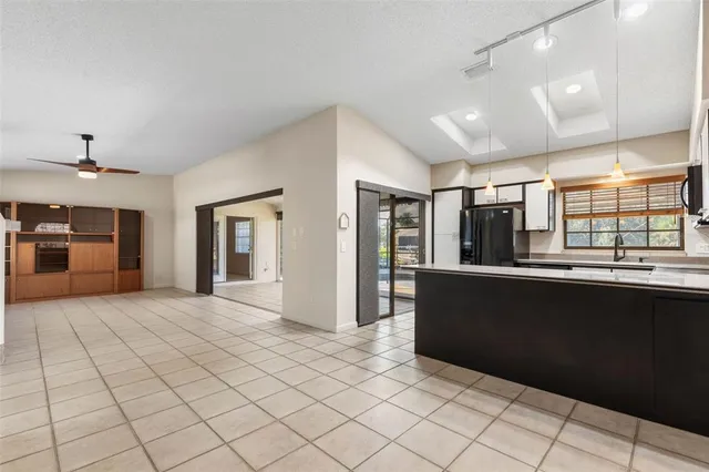 $525,000 | 5 Clearview Court North, Palm Coast, FL 32137