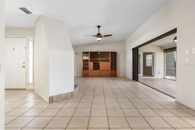 $525,000 | 5 Clearview Court North, Palm Coast, FL 32137