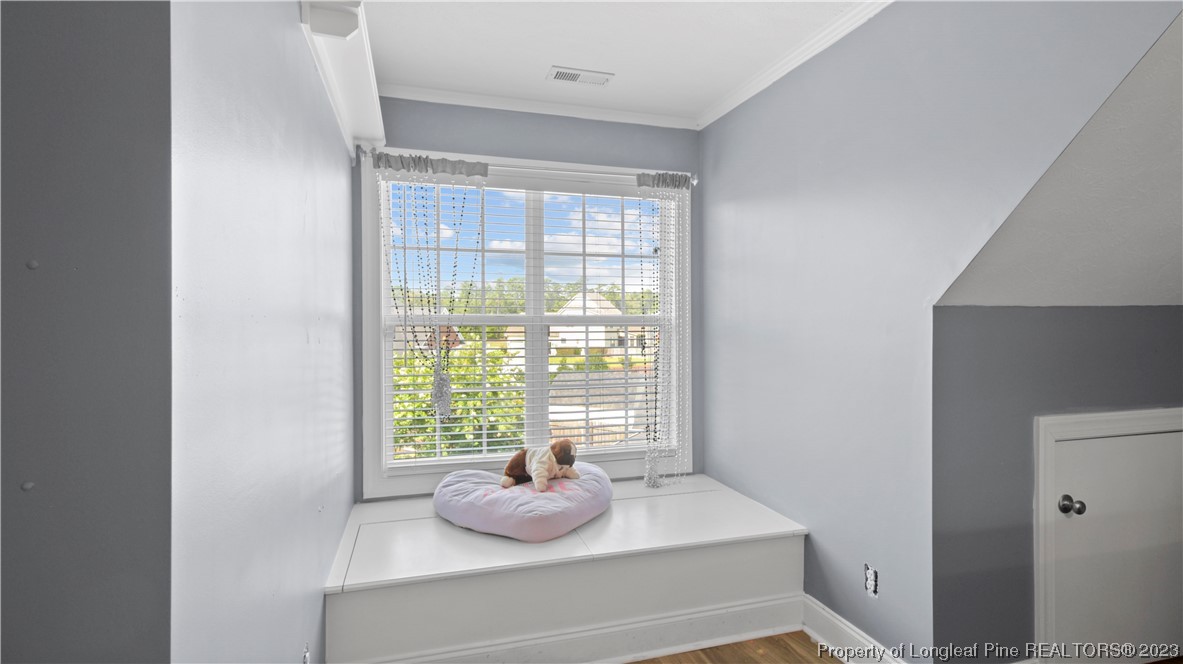 517 St Thomas Road Fayetteville, NC 28311 - Photo 37 of 47 a kitchen with a sink and a window