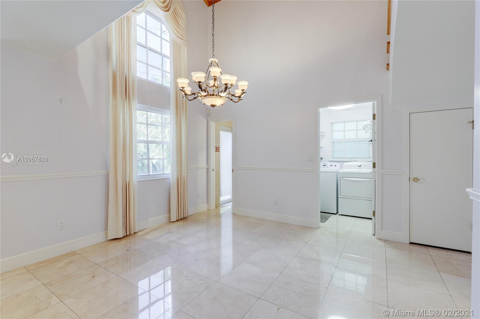 4002 Anderson Road Coral Gables, FL 33146 - Photo 14 of 58 Gallery Image 14