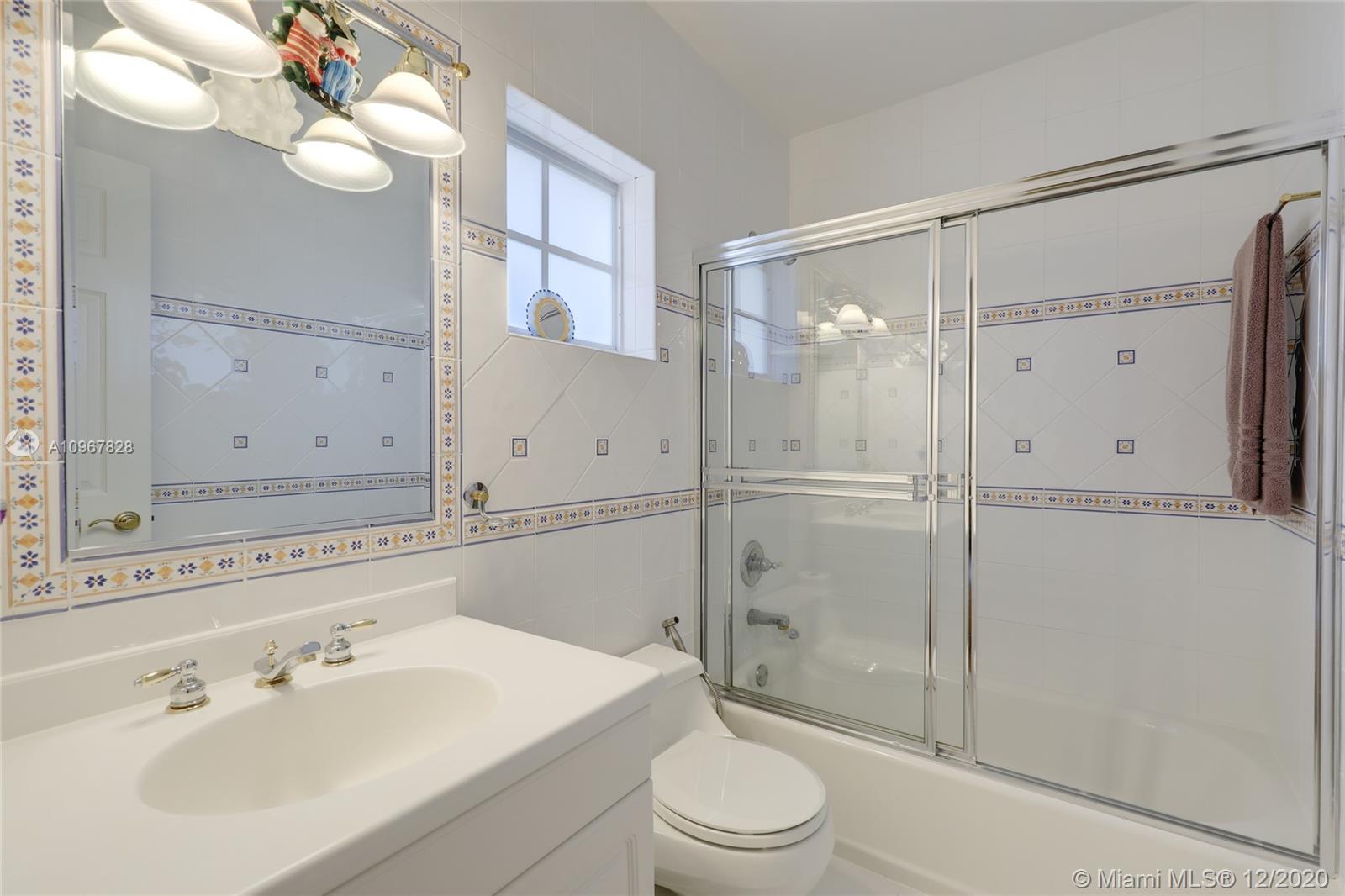 4002 Anderson Road Coral Gables, FL 33146 - Photo 22 of 58 Gallery Image 22