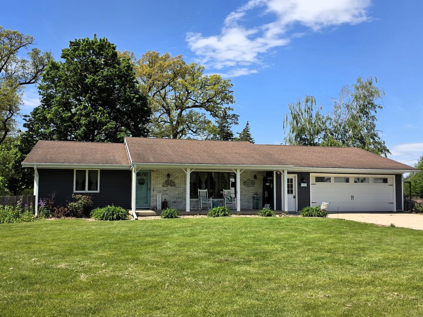 304 Tree Lane Prophetstown, IL 61277 - Photo 1 of 17