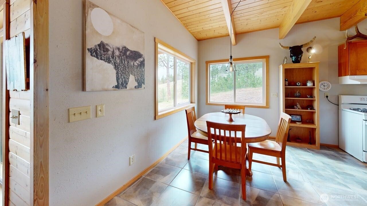 359 Bandtman Road Tonasket, WA 98855 - Photo 17 of 36
